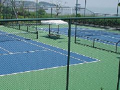 勾花護欄網(wǎng)、悅鑫金屬